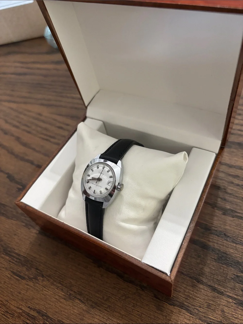 Vintage Timex Women’s Wind-Up Watch
